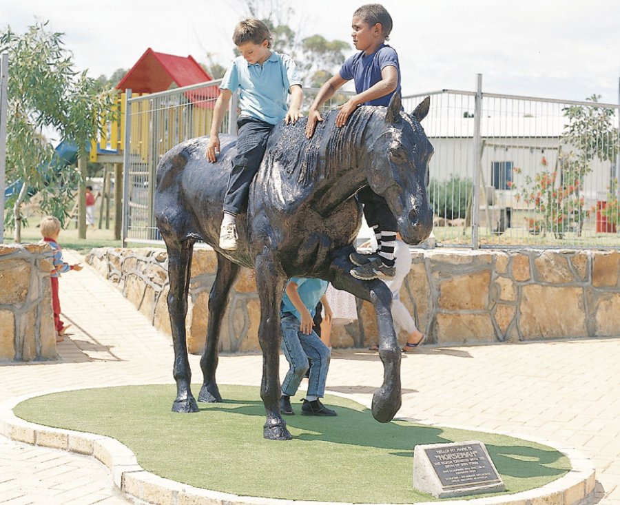 Hardy Norseman, the horse that named a town and a golfing spot