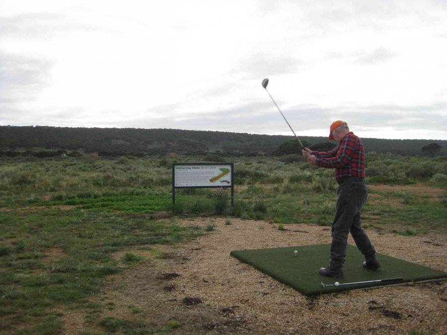 Michael practicing at Mundrabilla hole